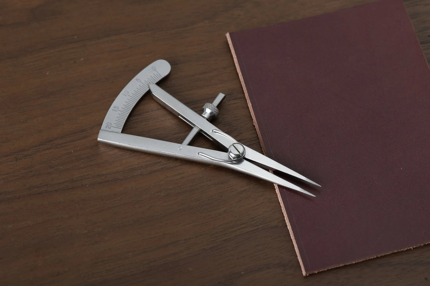 KemovanCraft - Leather Edge Mini Wing Divider