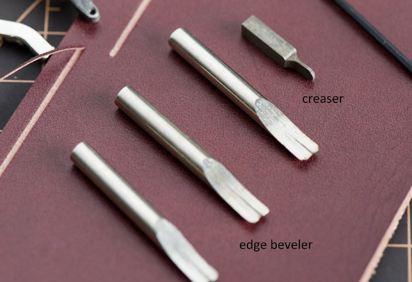 KemovanCraft - Multi-Functional Groove Tool 5 in 1 Stitching Groover Creaser