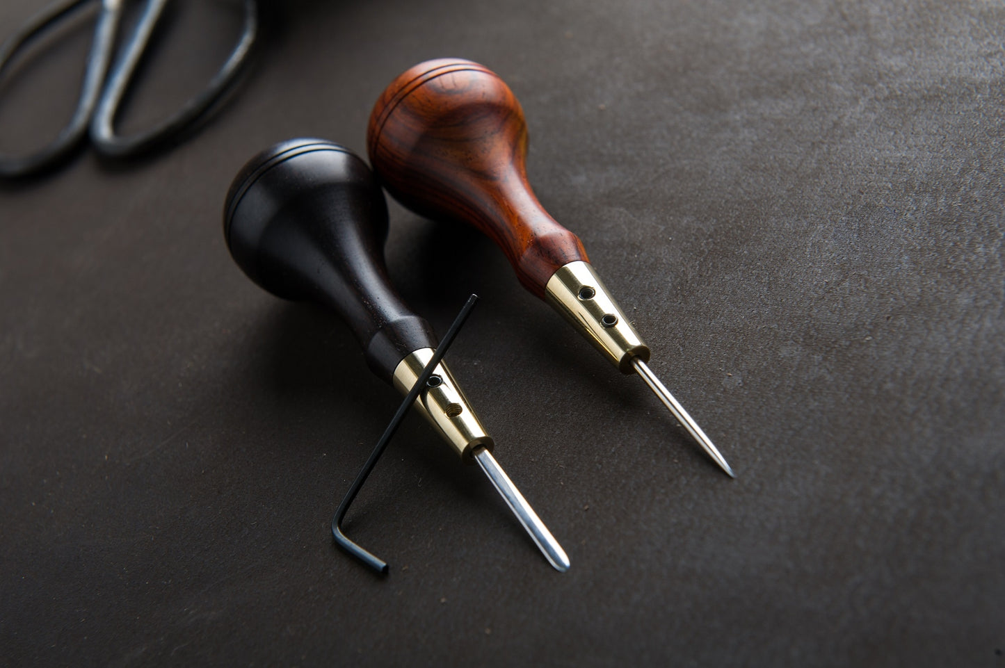 Kemovancraft - Leather Scratch Awl